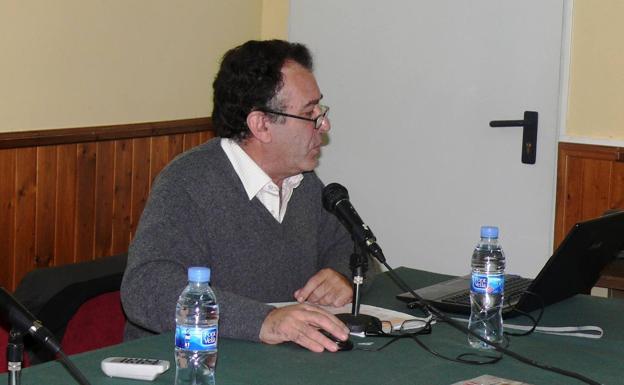 Antonio González Cordero reanuda los Coloquios Históricos con una ponencia fuera de concurso