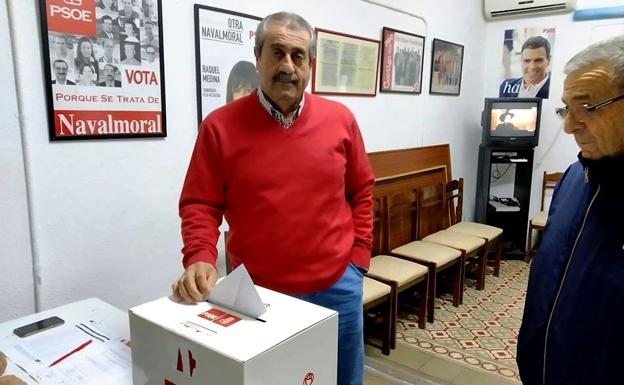 La Agrupación Socialista respalda mayoritariamente el Gobierno de coalición con Unidas Podemos