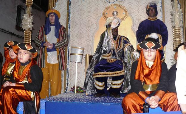 El Ayuntamiento saca a concurso la decoración de las carrozas y el desfile de la cabalgata de Reyes