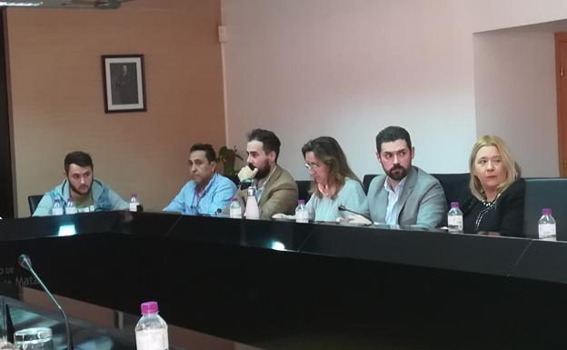 El PSOE apoya a la alcaldesa ante el intento de reprobación, que considera un «circo mediático»