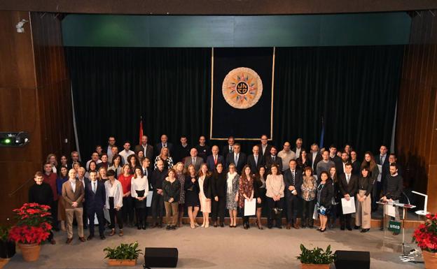 La UNED premia a Luis Asensio por su expediente académico