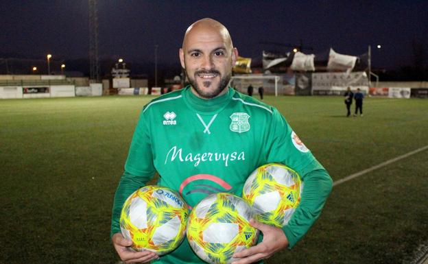 El estreno casero, mejor con un 'hat-trick'