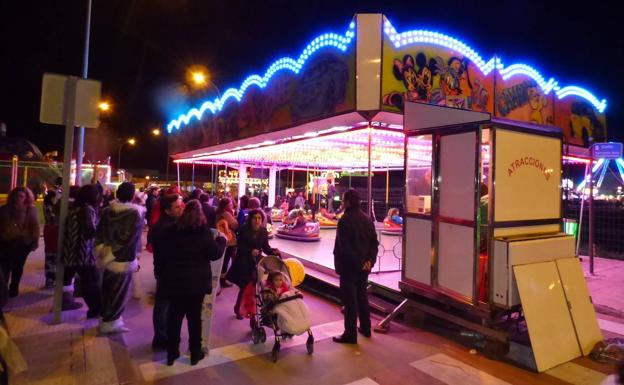 El PP lamenta la «falta de previsión» del equipo de gobierno, que quiere volver a instalar el ferial de Carnaval en la Nacional V