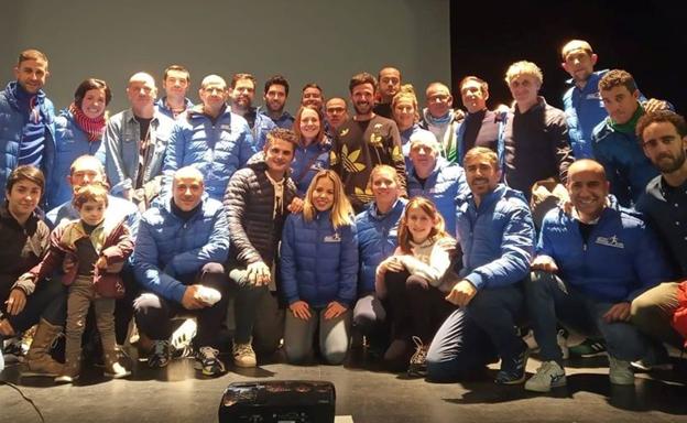 Los Fondistas Moralos acompañan a Chema Martínez en su presencia en Navalmoral