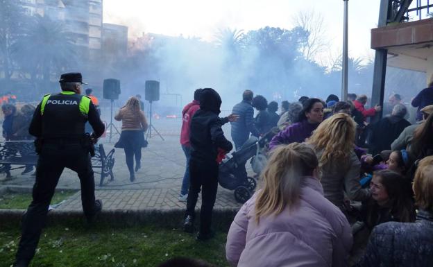 Más de una decena de personas son atendidas en el centro de salud por un accidente pirotécnico