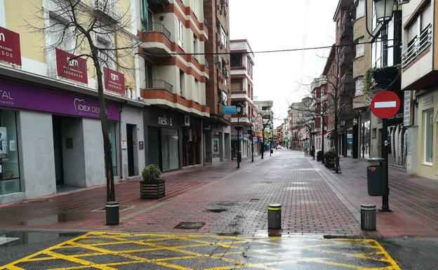 Denunciados más de un centenar de vecinos por salir a la calle sin causa justificada