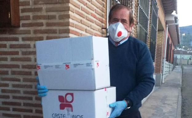 El Ayuntamiento de Saucedilla reparte 11.000 mascarillas en la zona