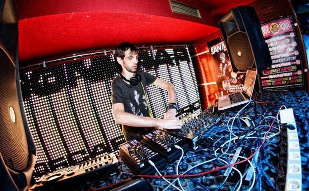 Trece dj,s locales se unen para ofrecer un encuentro de música electrónica on-line