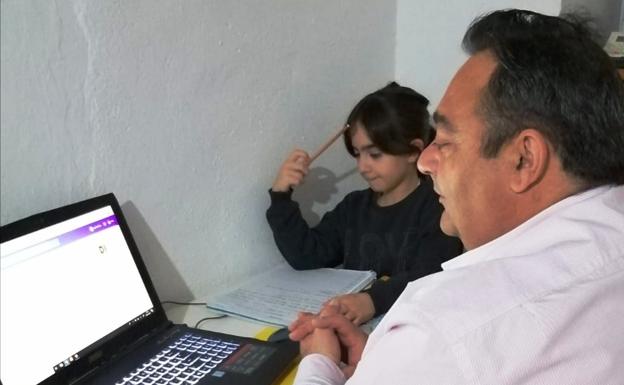 «Los más pequeños recordarán este momento como el de cuando terminaron los deberes en el cuaderno y pasaron a Rayuela o al correo electrónico»