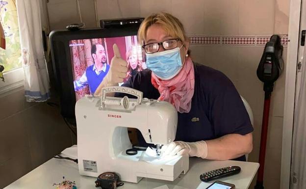 Peraleda se vuelca en fabricar y comprar EPI,s para su donación