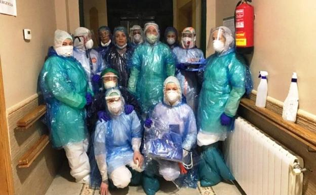 El C. D. Las Eras, de Majadas de Tiétar, dona 7.615 elementos de protección en la zona