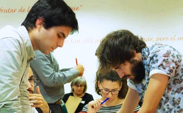 Jóvenes emprendedores plantean crear en Navalmoral un centro de I+D