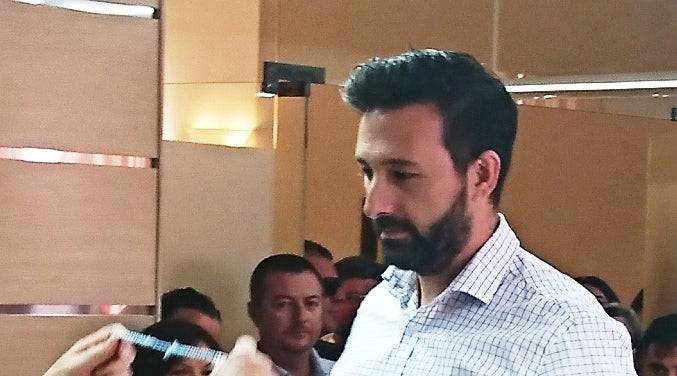 Jorge Martín: «Las imágenes de los sanitarios protegiéndose con bolsas de basura deben pasar factura a los que lo han permitido»