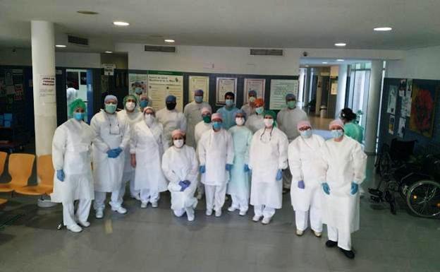 Voluntarias donan unas 90.000 mascarillas y casi 20.000 batas