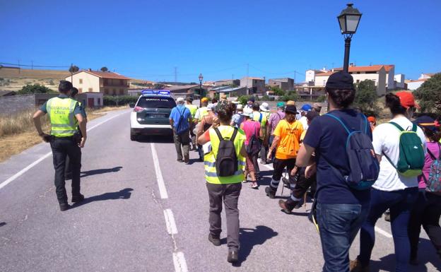 «Reventada, quemada, con ganas de llorar... y nada», dice una de las voluntarias que busca a Rosalía