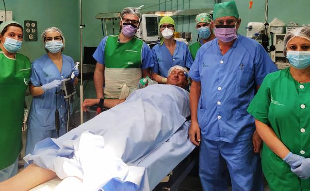 El hospital Campo Arañuelo implanta su primera prótesis de tobillo
