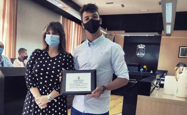 Reconocimiento a un campeón de Europa: Óliver Torres