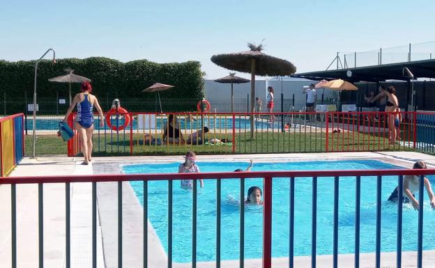La piscina municipal de Casatejada cerró la temporada de verano con cerca de 8.000 usuarios