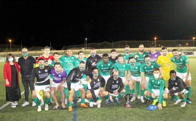 El Moralo gana el Trofeo Rafael Medina al Villanovense en los penaltis