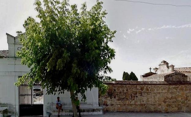 Los cuatro últimos días de octubre y el 1 de noviembre solo se podrá acceder al cementerio municipal con cita previa