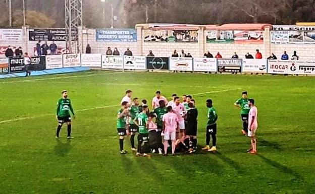 La efectividad del Moralo le lleva a la victoria en Coria, 0-2