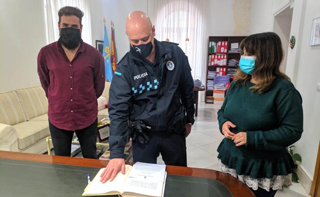 Agustín García Martín toma posesión como oficial jefe de la Policía Local