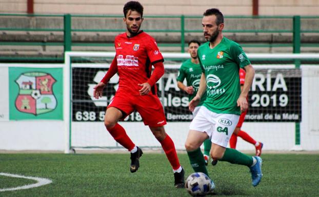 Moralo y Mérida aprovechan su descanso liguero para jugar un partido amistoso, con victoria visitante (0-2)