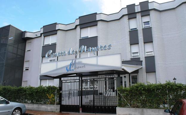 Salud Pública notifica un brote en la residencia San Miguel con 31 positivos y 15 contactos estrechos