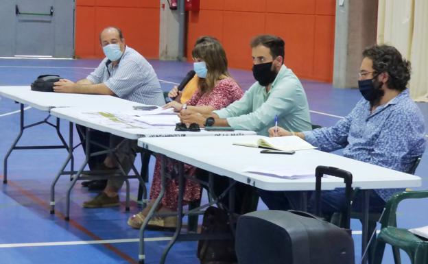 La junta de portavoces hará un seguimiento periódico de las mociones aprobadas por el pleno