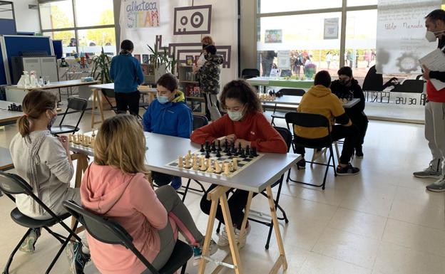 El colegio Pozón y el instituto Albalat ven reconocidos sus proyectos con el sello de la innovación