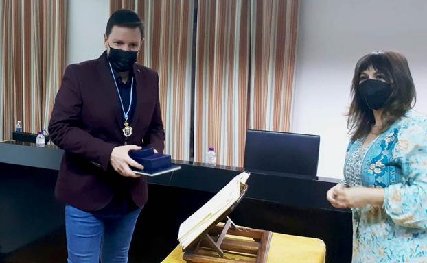 Juan Máximo Villar toma posesión de su cargo de concejal
