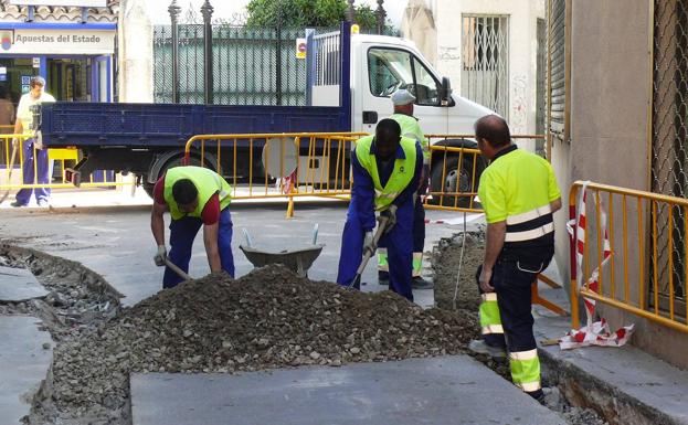 El Ayuntamiento destina 653.000 euros, en dos años, al suministro de materiales