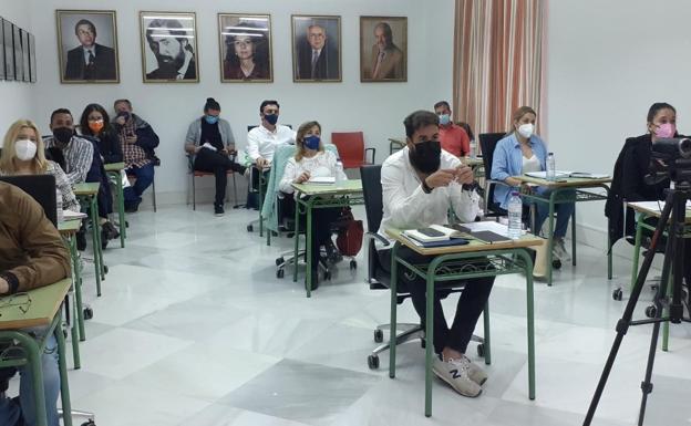 El pleno aprueba destinar 400.000 euros para un Plan de Empleo Joven