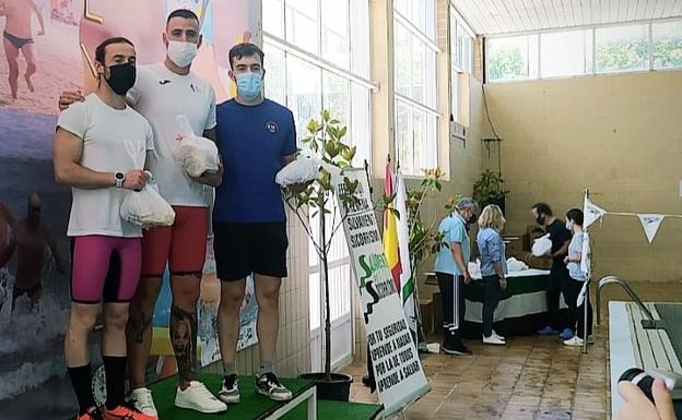 Roberto Veiga, el nadador profesional que entrenó en Navalmoral, arrasa en el Open de Extremadura