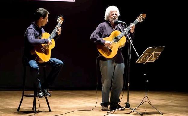 Miguel Ángel Gómez Naharro presenta disco con letras de 18 mujeres poetas