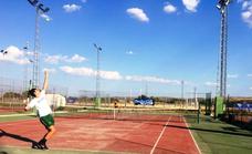 Una veintena de tenistas profesionales disputarán el V Torneo Nacional de Tenis 'Villa de Navalmoral'