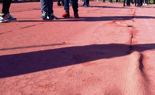 La alcaldesa espera poder llevar a pleno en septiembre la cesión de la pista del instituto Albalat