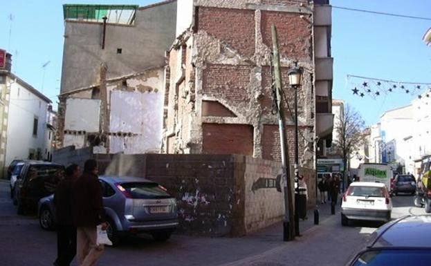 Extremeños pide crear aseos públicos en el centro de Navalmoral