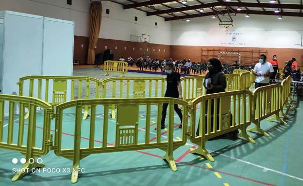 El pabellón de Navarrosa quedará libre para actividades deportivas entre el miércoles y el jueves