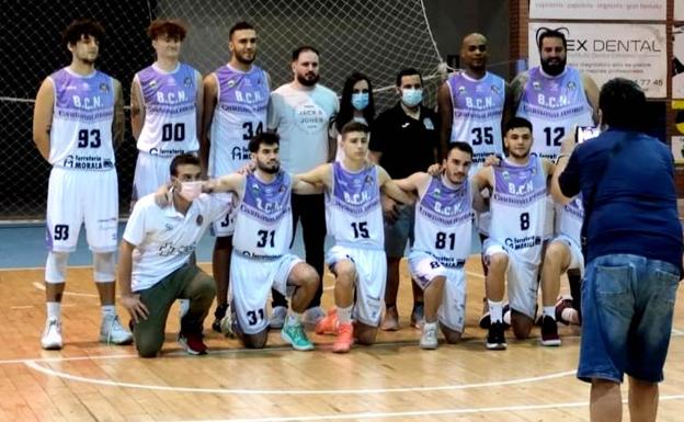 Basket Club Navalmoral sigue sin conocer la victoria en su estreno en la Primera División extremeña