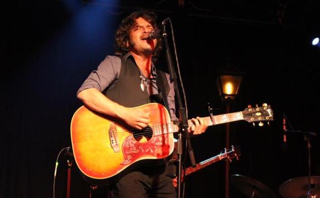 Quique González presentará en el teatro su nuevo disco, 'Sur en el valle'