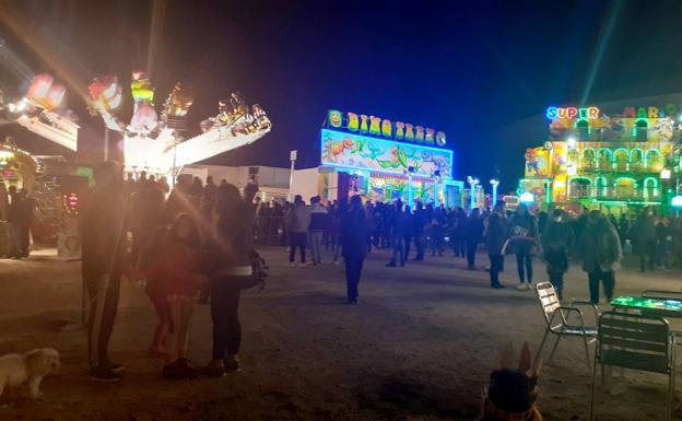 Las atracciones instaladas junto al multiusos seguirán hasta el día 8