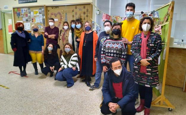 La Escuela Oficial de Idiomas celebra un día del centro benéfico