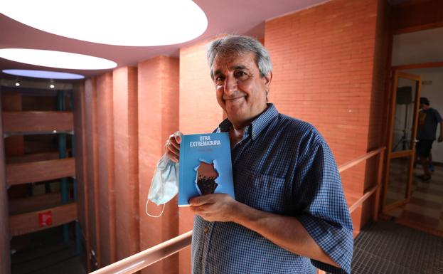Manuel Cañada presenta su nuevo libro, 'Otra Extremadura'