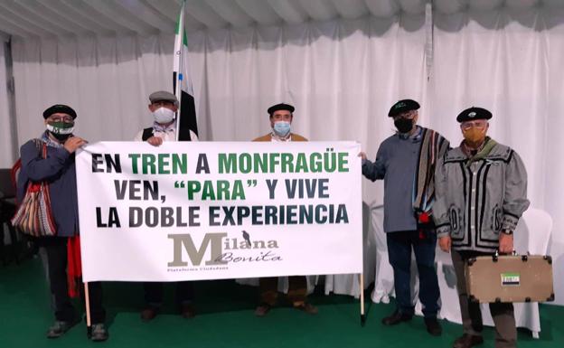 Milana Bonita lleva su reivindicación del tren digno a la Feria de Turismo Ornitológico de Monfragüe