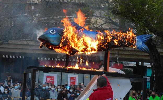 La alcaldesa despide el Carnaval con un recuerdo hacia el pueblo de Ucrania