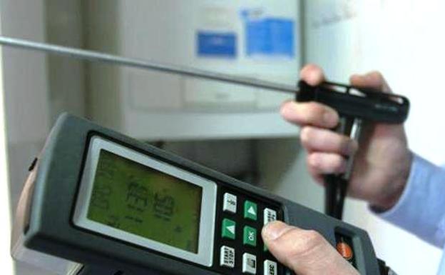 Detenido un varón que se hacía pasar por revisor de gas para robar joyas a personas de edad avanzada