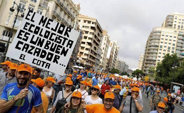 150 autobuses desde Extremadura a la protesta de cazadores en Madrid