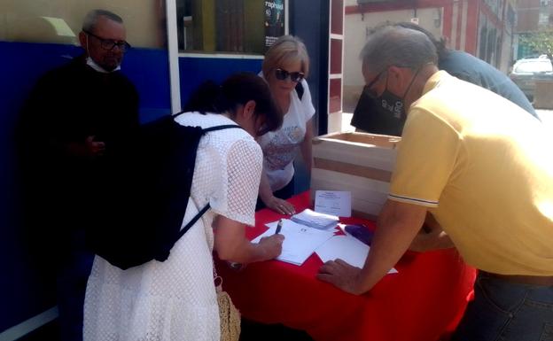 La Monarquía no recibe ni un solo voto a favor en la consulta popular sobre el modelo de Estado