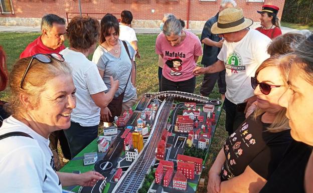 La plataforma No al Muro organiza una charla-debate sobre el tren